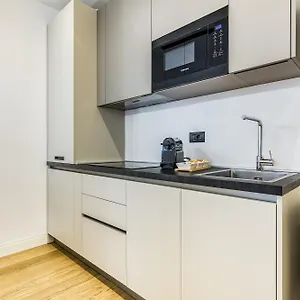  Apartment Beplace In San Babila Italy