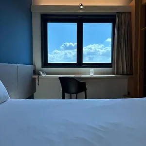 Ibis Fiera 3* Рим